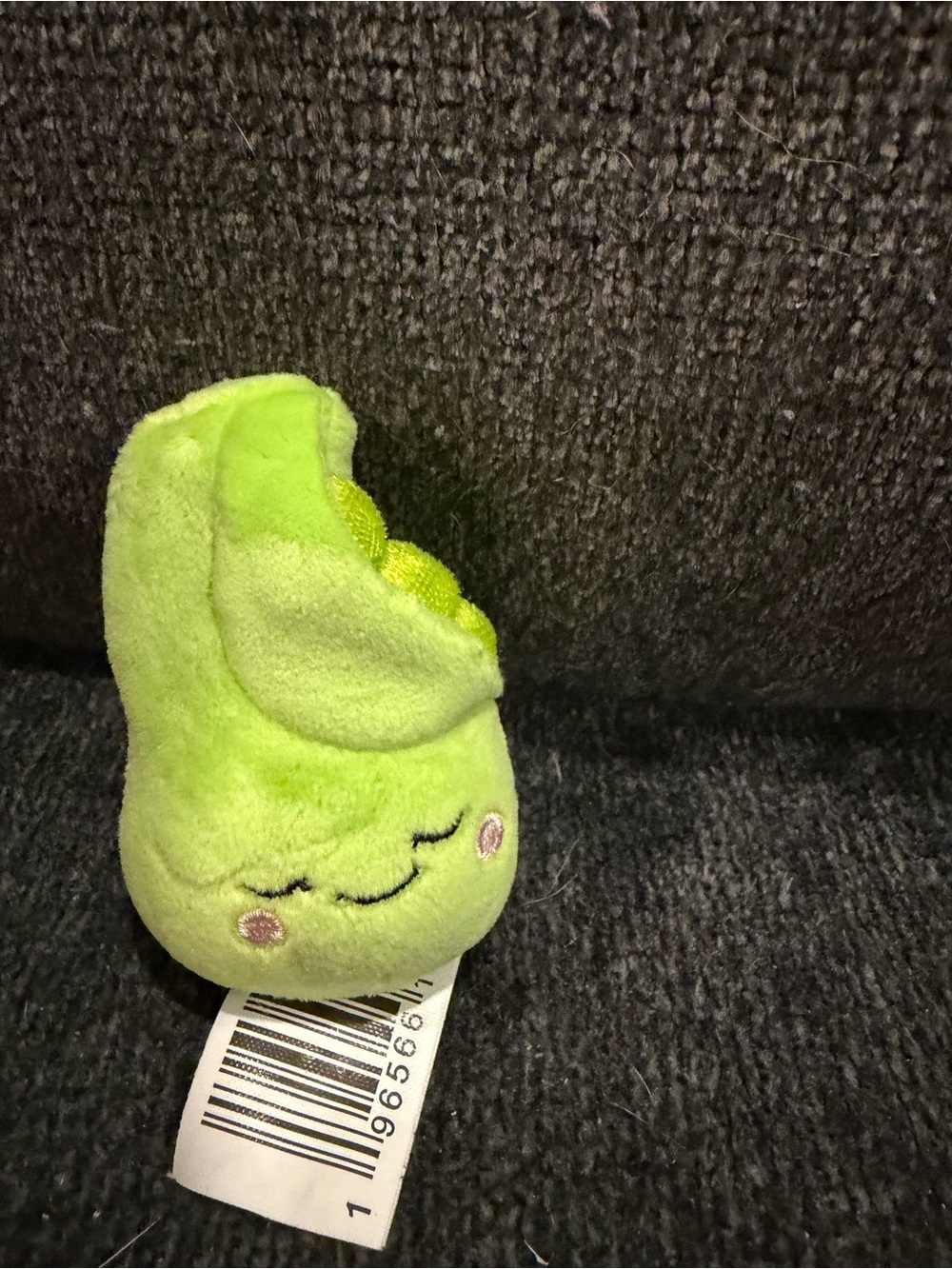 Living in the Veg Plush Pea Pod blind box mini plush